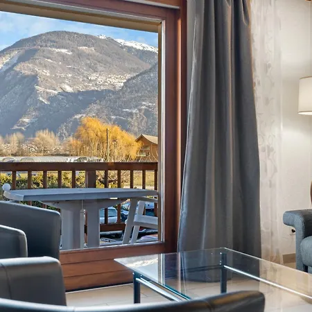 Nid Douillet Aux Bains De דירה