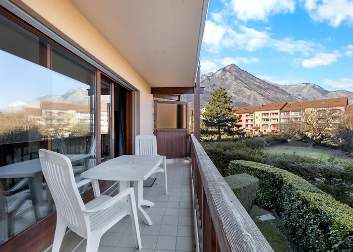 Nid Douillet Aux Bains De Διαμέρισμα