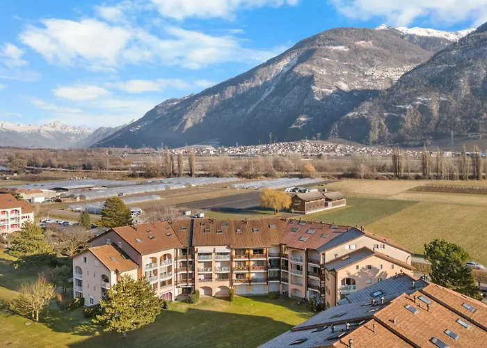 Nid Douillet Aux Bains De *